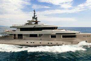 MAVERICK 2013 Admiral  Yacht For Sale in  