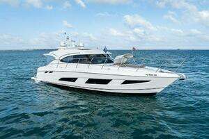 2018 Riviera 4800 Sport Yacht thumbnail 2