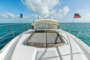 2018 Riviera 4800 Sport Yacht thumbnail 35