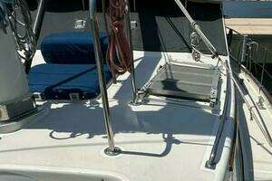 1990 Cheoy Lee Motorsailor thumbnail 21