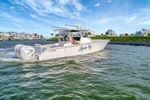 2023 Jupiter 43 Center Console thumbnail 41