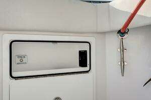 2023 Jupiter 43 Center Console thumbnail 36