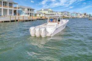 2023 Jupiter 43 Center Console thumbnail 46