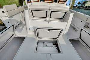 2023 Jupiter 43 Center Console thumbnail 31