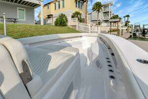 2023 Jupiter 43 Center Console thumbnail 19
