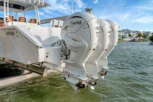 2023 Jupiter 43 Center Console thumbnail 39