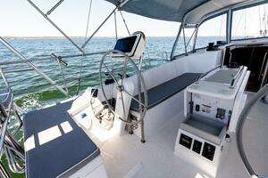 2023 Catalina 425 thumbnail 67