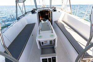 2023 Catalina 425 thumbnail 66
