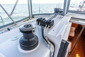 2023 Catalina 425 thumbnail 53