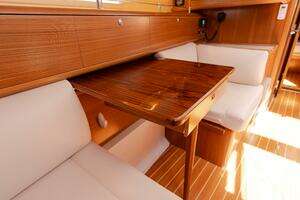 2023 Catalina 425 thumbnail 78