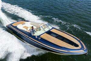  2020 Chris-Craft Corsair 34 Yacht For Sale in Miami FL