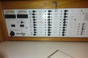 2005 Catalina 42 MKII thumbnail 43