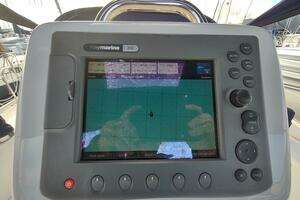 2005 Catalina 42 MKII thumbnail 16