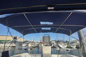 2005 Catalina 42 MKII thumbnail 24