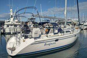 2005 Catalina 42 MKII thumbnail 3