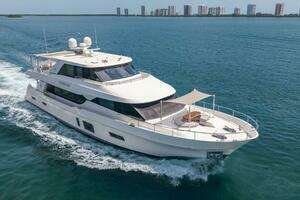 CHINDON 2017 Ocean Alexander  Yacht For Sale in Jupiter FL