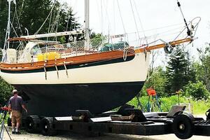 JOLIE BRISE 28ft Sam L  Morse Yacht For Sale