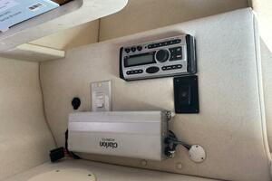 Photo 5137467 for 2008 Sea Ray 270 Amberjack  