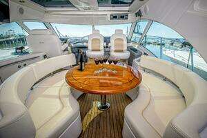 2011 Sea Ray 580 Sundancer thumbnail 5