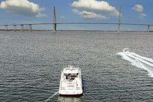 2011 Sea Ray 580 Sundancer thumbnail 37