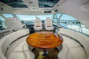 2011 Sea Ray 580 Sundancer thumbnail 6