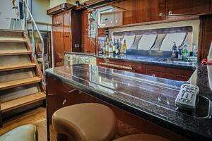 2011 Sea Ray 580 Sundancer thumbnail 26