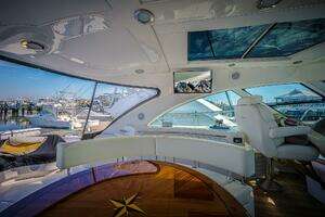2011 Sea Ray 580 Sundancer thumbnail 11
