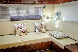 2011 Sea Ray 580 Sundancer thumbnail 27