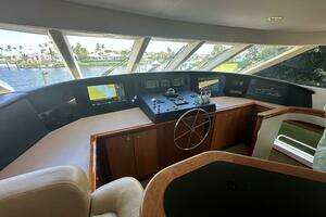 2001 Westport 95 Raised Pilothouse Motor Yacht thumbnail 13