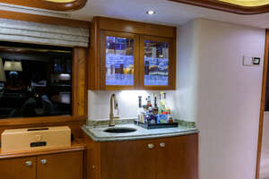 2001 Westport 95 Raised Pilothouse Motor Yacht thumbnail 5