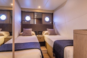 ABSOLUTE 56 FLYBRIDGE