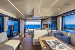 ABSOLUTE 56 FLYBRIDGE