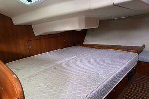 2005 Hunter 38 thumbnail 38