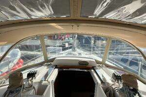 2005 Hunter 38 thumbnail 17
