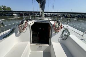 HAUNTED by WATER 32ft Catalina Yacht For Sale