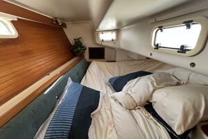 HAUNTED by WATER 32ft Catalina Yacht For Sale