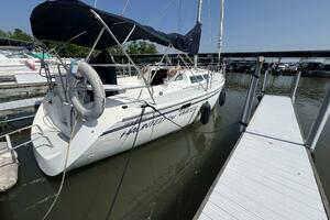 HAUNTED by WATER 32ft Catalina Yacht For Sale