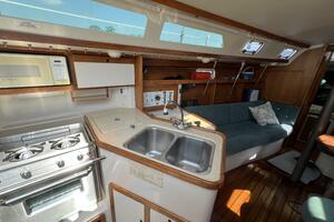 HAUNTED by WATER 32ft Catalina Yacht For Sale