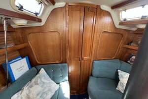 HAUNTED by WATER 32ft Catalina Yacht For Sale