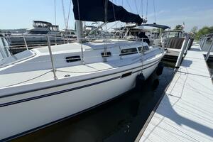 HAUNTED by WATER 32ft Catalina Yacht For Sale
