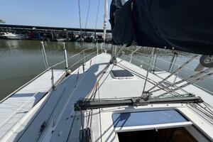 HAUNTED by WATER 32ft Catalina Yacht For Sale