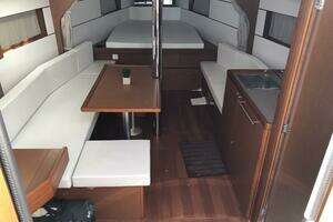 2017 Beneteau Oceanis 38 Weekender thumbnail 16