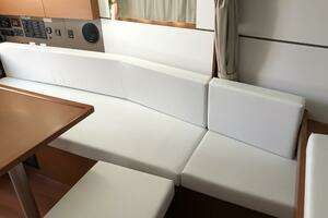 2017 Beneteau Oceanis 38 Weekender thumbnail 22