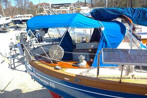 CHALIVENTURES III 40ft Ta Shing Yacht For Sale