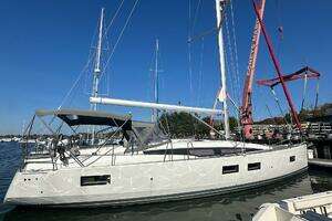 2018 Jeanneau 51 thumbnail 4