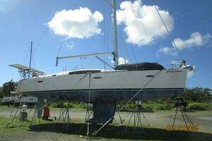 2010 Beneteau Oceanis 43 thumbnail 45