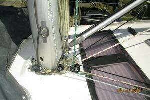 2010 Beneteau Oceanis 43 thumbnail 7