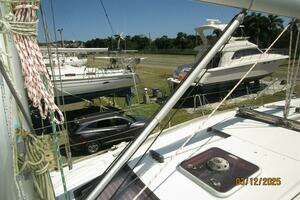2010 Beneteau Oceanis 43 thumbnail 8