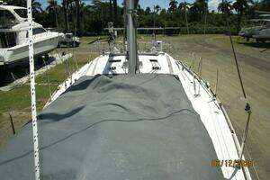 2010 Beneteau Oceanis 43 thumbnail 6