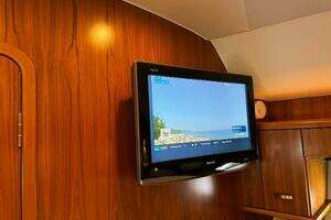 2010 Tiara Yachts 5800 Sovran thumbnail 71